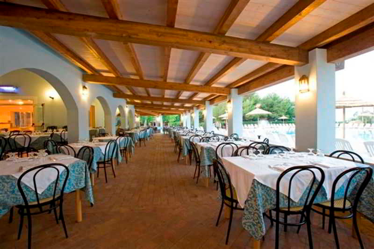 Food & Drinks 4, Villaggio L'Oasi, Crotone