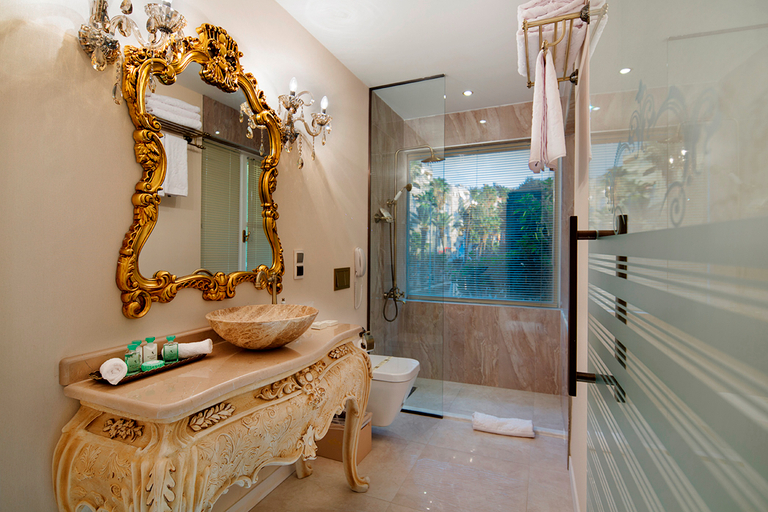 Bathroom 5, Elegance East Hotel, Antalya