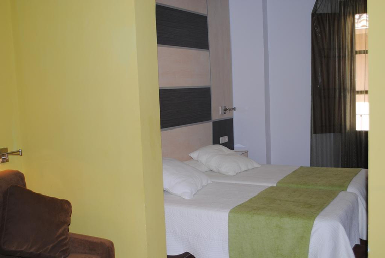 Bedroom 3, Hotel Las Nieves, Granada