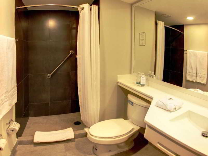 Bathroom 4, City Express by Marriott Tijuana Insurgentes, Tijuana