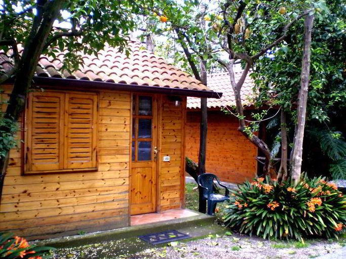 Exterior & Views 2, Residence Villaggio Verde, Napoli