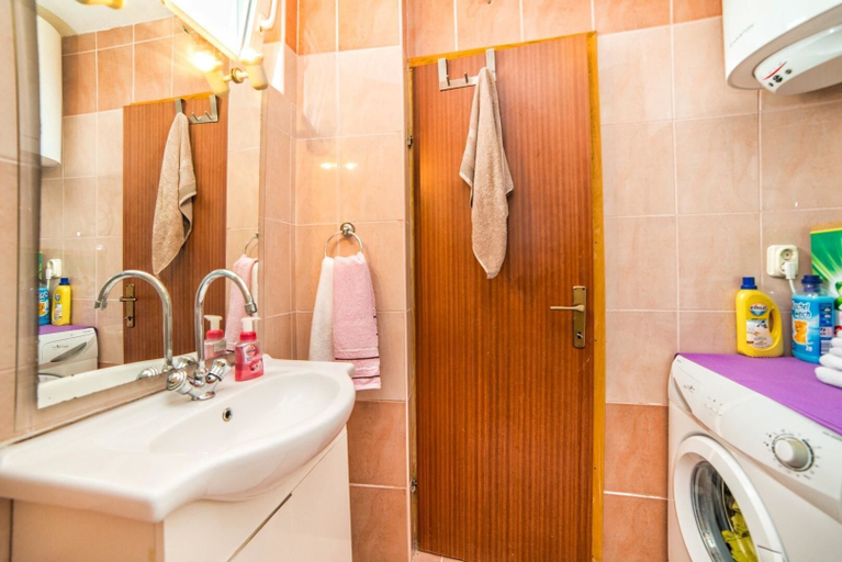 Bathroom 3, Apartments Smaila, Pula