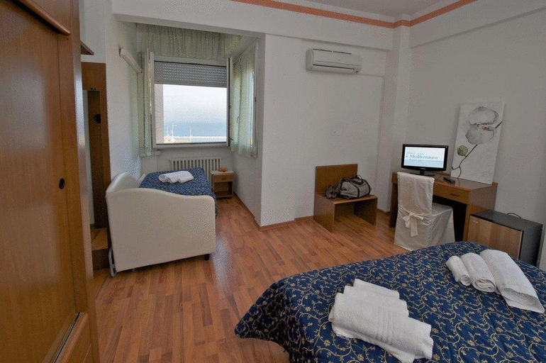 Bedroom 4, Hotel Mediterraneo, Pesaro E Urbino