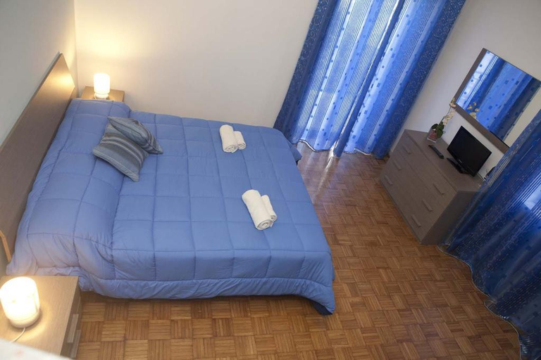 Bedroom 3, Domina Romae B&B, Rome