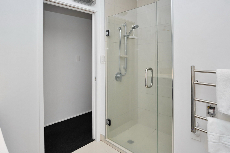 Bathroom 5, Leinster Villa, Christchurch