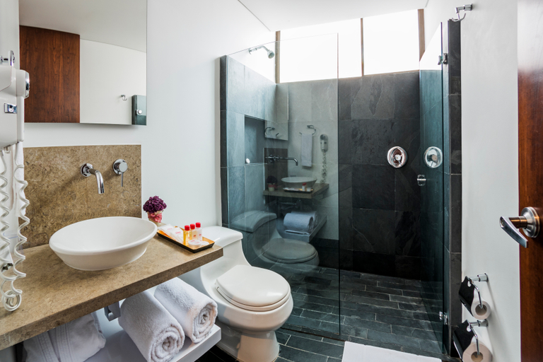 Bathroom 4, Hill House Bogota - Apartahotel, Santafé de Bogotá