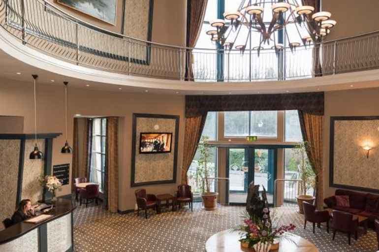 Public Area 4, The Riverside Park Hotel