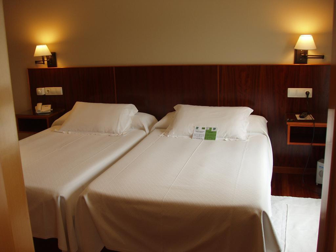 Bedroom 4, Hotel Parking Miradoiro de Belvís, A Coruña