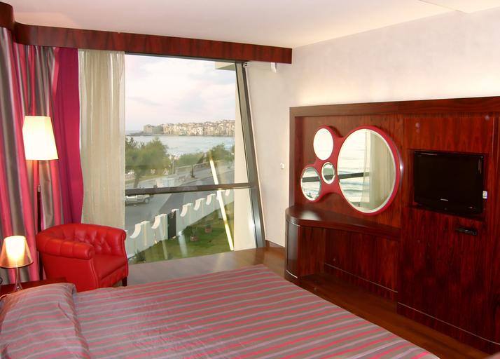 Bedroom 3, Cefalu Sea Palace, Palermo