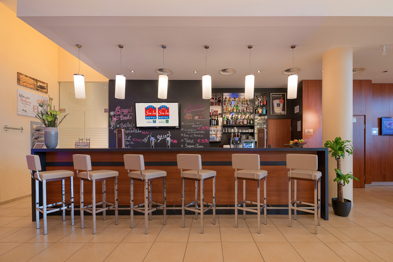 Food & Drinks 3, Leonardo Hotel Salzburg Airport, Salzburg Umgebung