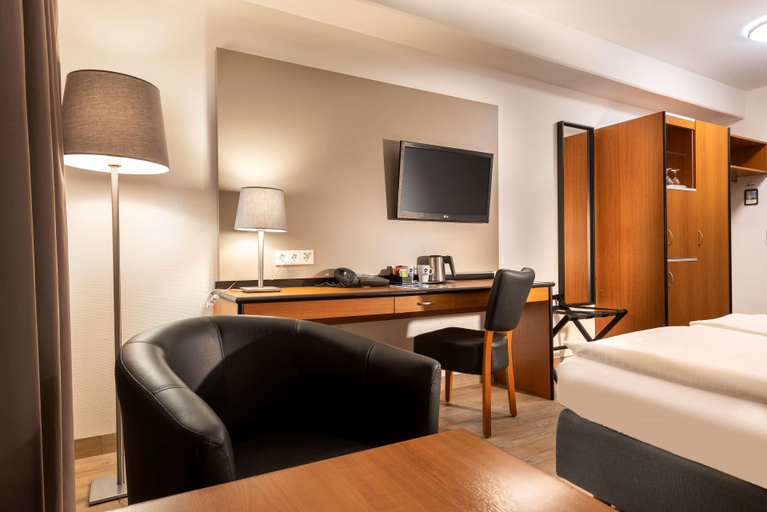Bedroom 3, B&B HOTEL Rastatt, Rastatt