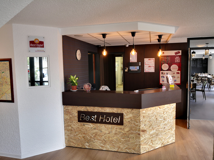 Public Area 3, Brit Hotel Montpellier Euromédecine, Hérault