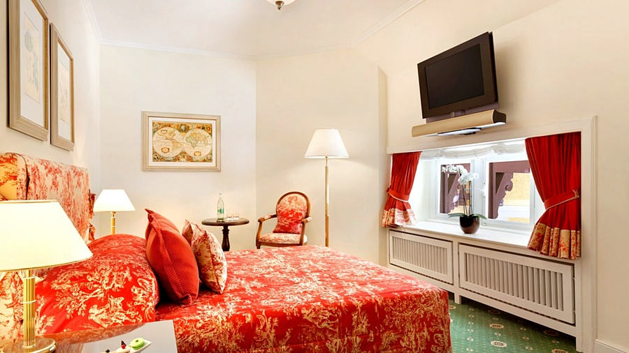 Bedroom 2, Villa Rothschild Kempinski, Hochtaunuskreis