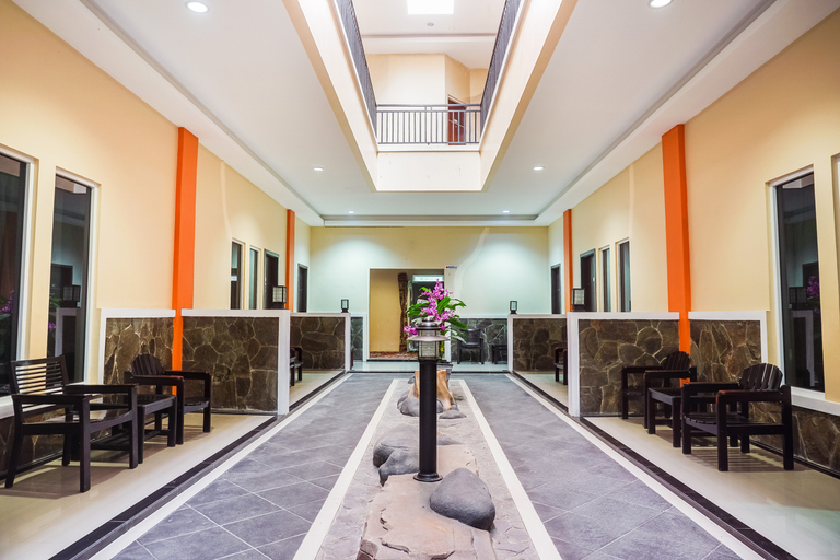 Public Area 4, Hotel Triza, South Pesisir