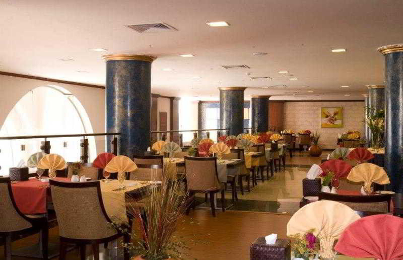 Food & Drinks 5, Golden Tulip Al Khobar Hotel, Al Khobar