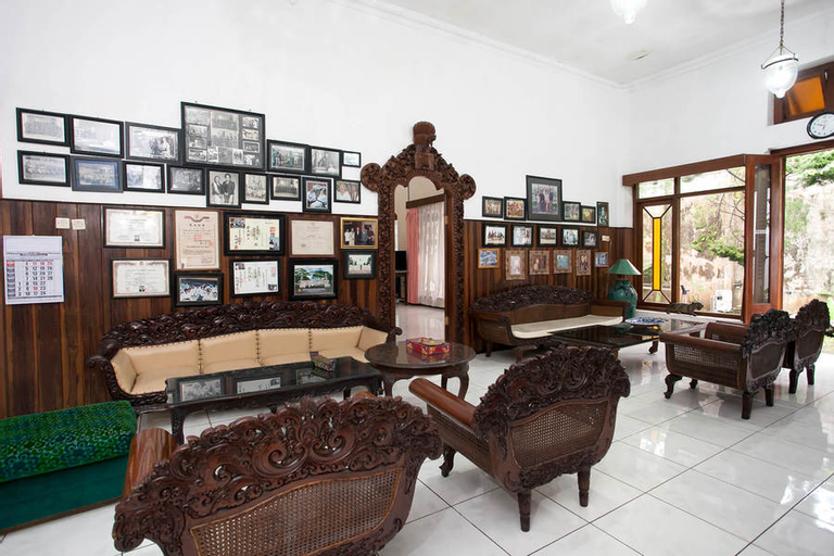 Reddoorz near Brawijaya University, Malang