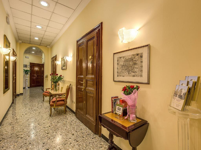 Public Area 2, Hotel Labelle, Rome