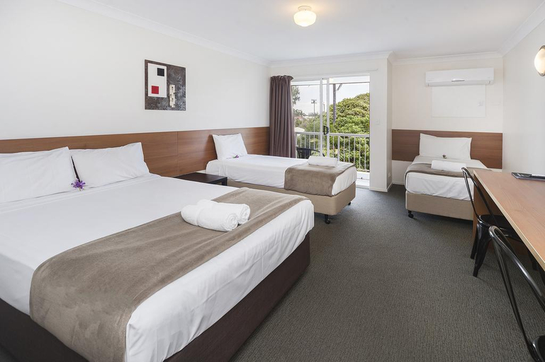 Bedroom 2, Sunshine Beach Resort, Gold Coast