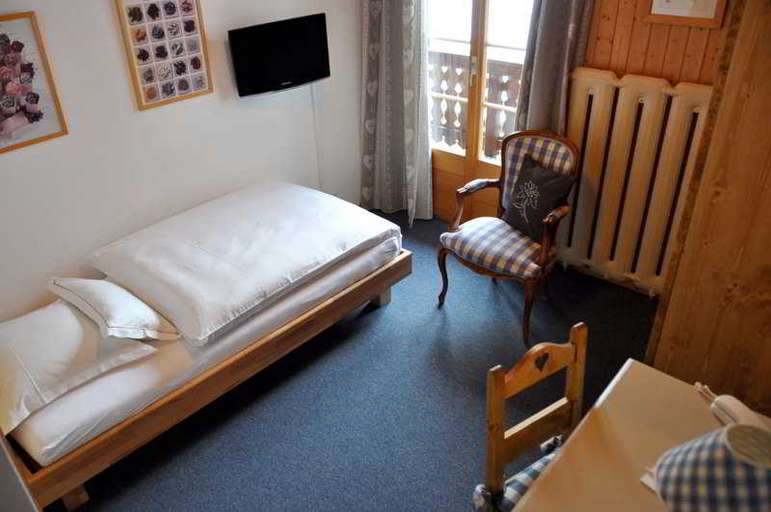 Bedroom 3, Boutique Hotel Beau-Sejour, Monthey