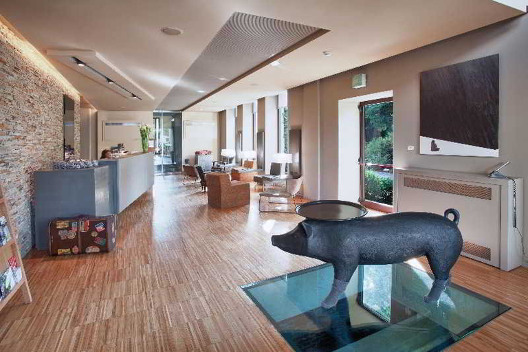 Public Area 3, Alter Hotel, Cuneo