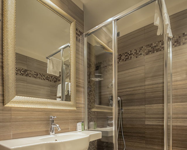 Bathroom 4, Comfort Hotel Fiumicino City, Rome