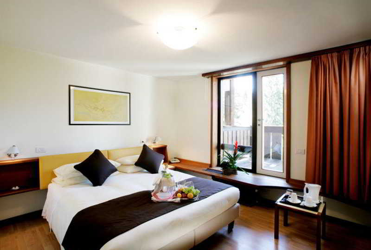 Bedroom 3, Mercure Dolomiti Hotel Boite, Belluno