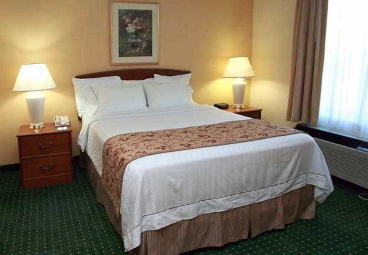 Bedroom 3, TownePlace Suites Raleigh Cary/Weston Parkway, Wake