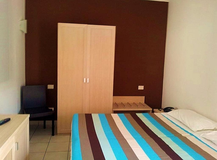 Bedroom 4, Hotel Bulla Regia, Syracuse