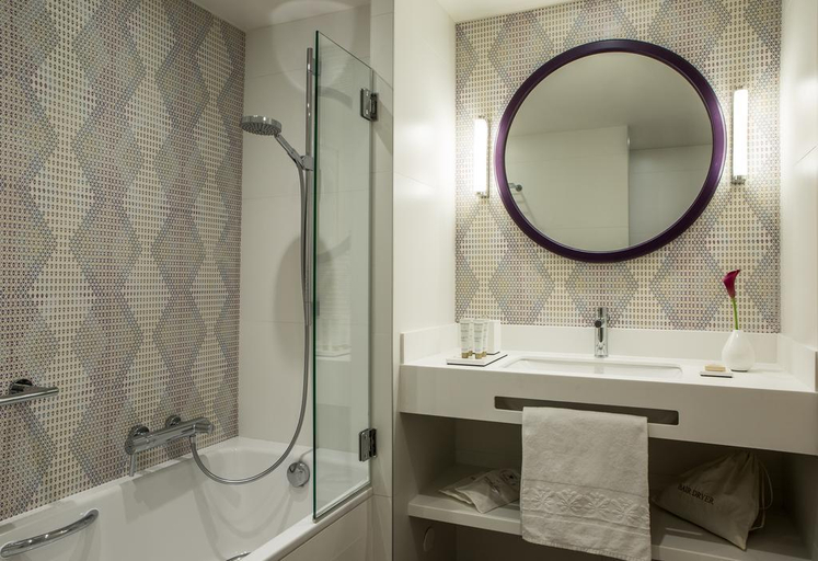 Bathroom 4, Hotel Parc Saint Severin, Paris