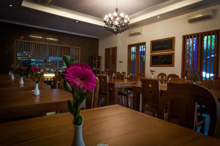 Public Area 2, Sooly Hotel And Restaurant, Denpasar