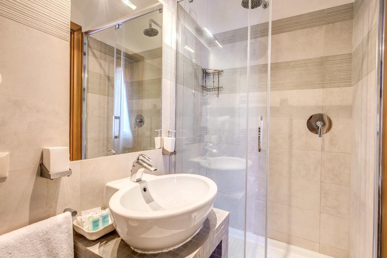 Bathroom 4, B&B Domus Caracalla, Roma