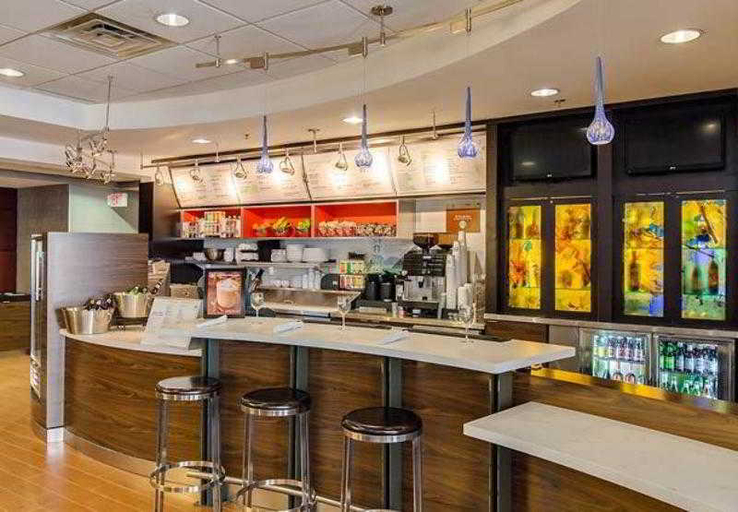 Food & Drinks 5, Courtyard by Marriott Chicago Schaumburg/Woodfield Mall, Cook