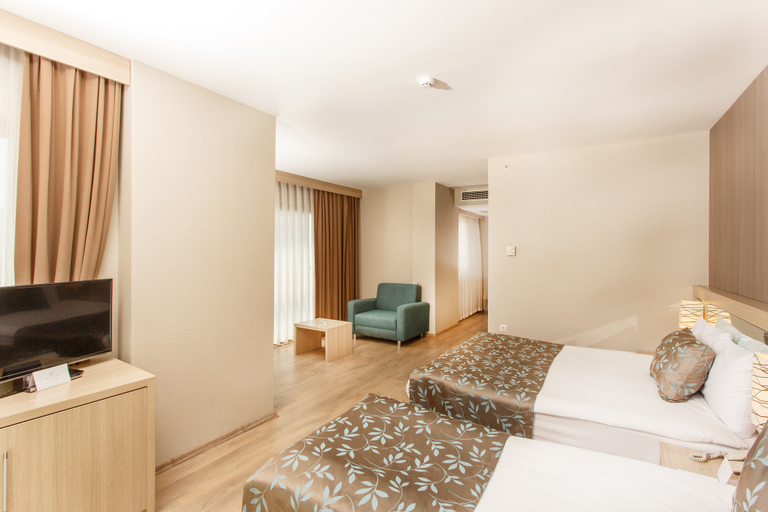 Bedroom 4, Lucida Beach Hotel, Kemer