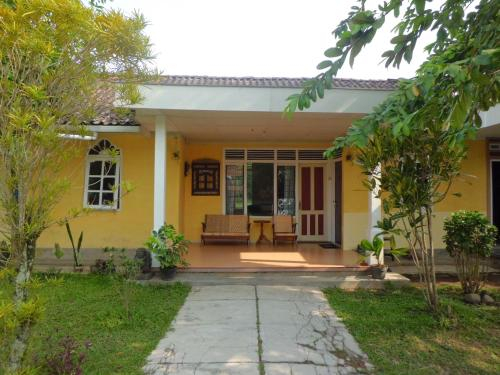 Toto Homestay, Magelang