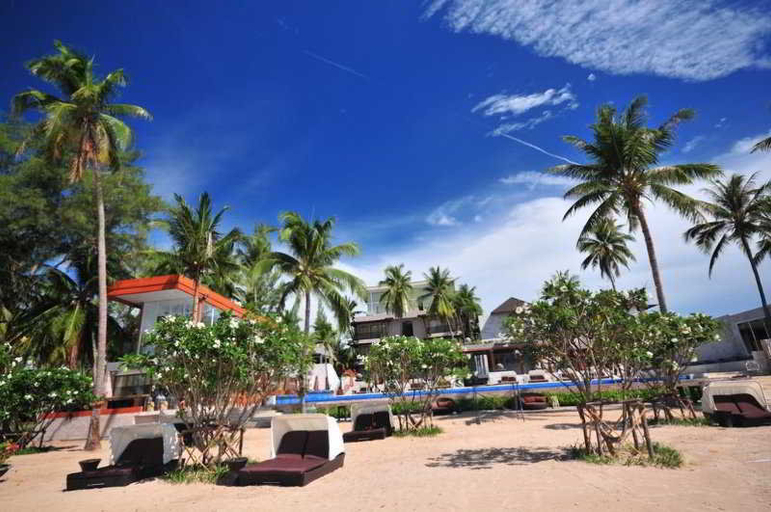 Exterior & Views 2, Dhevan Dara Beach Villa, Muang Prachuap Khiri Khan