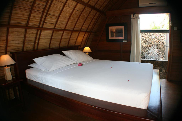 Bedroom 3, Manta Bungalows, Lombok