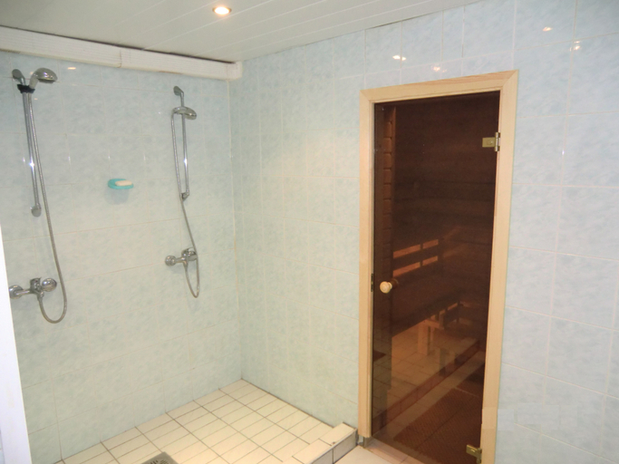Bathroom 2, Dorell Guesthouse, Tallinn