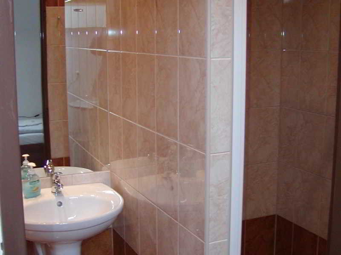 Bathroom 4, Beta Pension, Praha 2