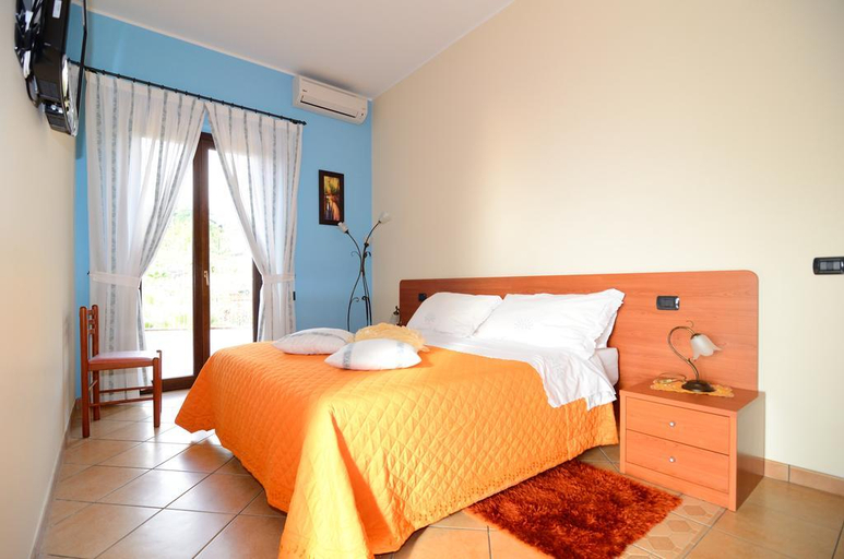 Bedroom 4, B&B Dimora dell'Etna, Catania