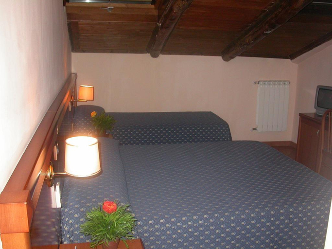Bedroom 5, Nights in Rome Guest House, Rome