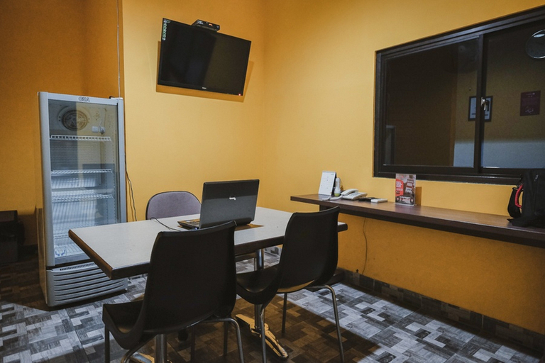 Public Area 2, RedDoorz near RSUD Koja, North Jakarta