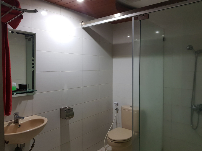 Bathroom 5, Hotel Scarlet Bukit Pakar, Bandung
