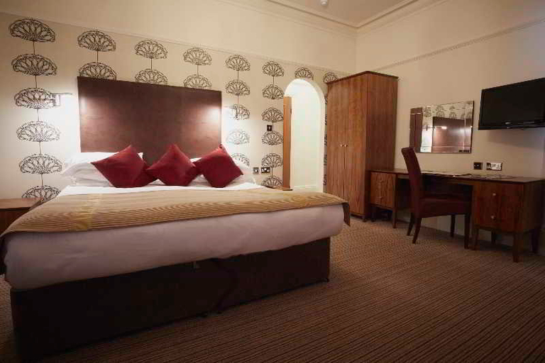 Bedroom 3, Dubrovnik Hotel, Bradford