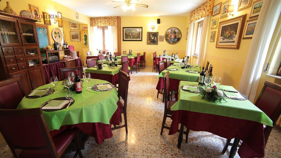 Food & Drinks 5, Albergo Roberta, Siena
