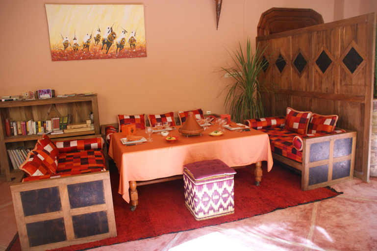 Food & Drinks 5, Riad Azenzer, Marrakech