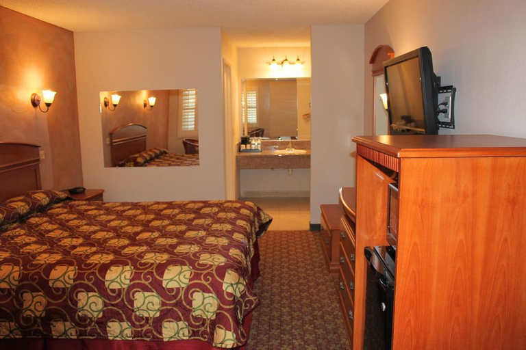 Public Area 3, Orange Tustin Inn, Orange