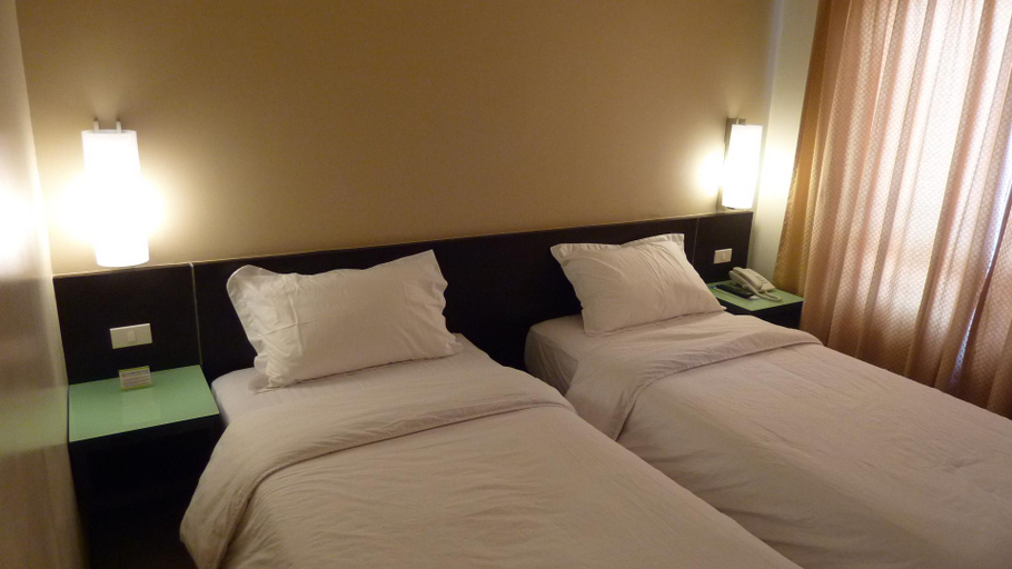 Bedroom 2, Zodiac Golden Palace Hotel, Kuala Lumpur