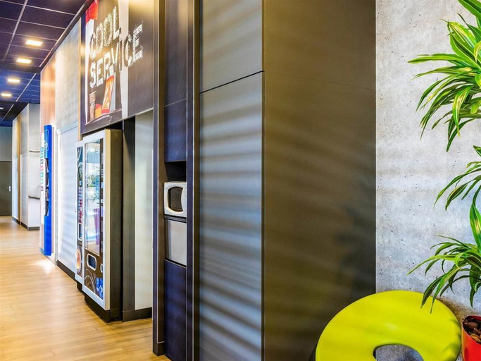 Public Area 3, ibis budget Rueil Malmaison, Hauts-de-Seine