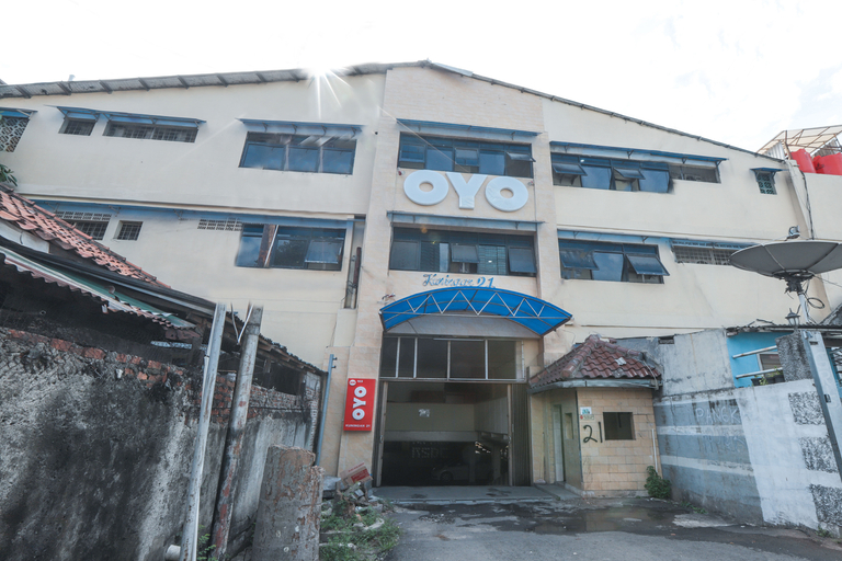 Exterior & Views 1, OYO 169 Kuningan 21, South Jakarta