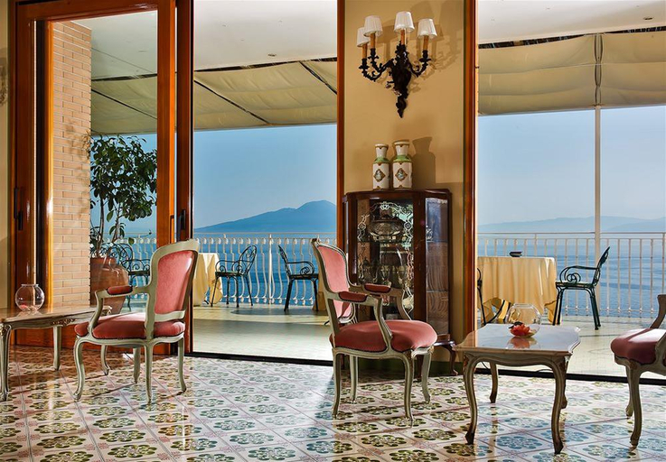 Public Area 4, Hotel Belair, Napoli